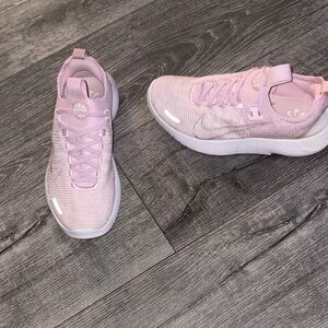 NIKE Free RN sz 8 women